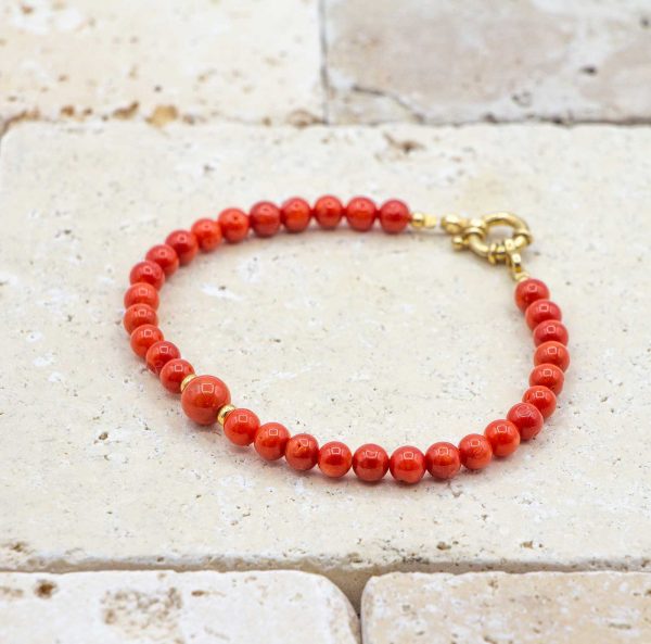 Bracelet perle opulente est un bracelet en corail rouge fabriqué par L'atelier du corail à Marseille.